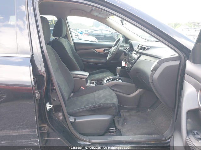 5N1AT2MT7GC761740 Nissan Rogue