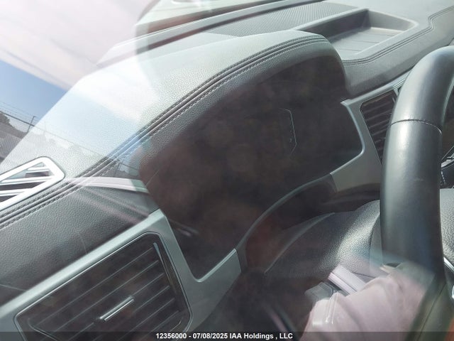1V2TR2CA9KC560361 Volkswagen 2019