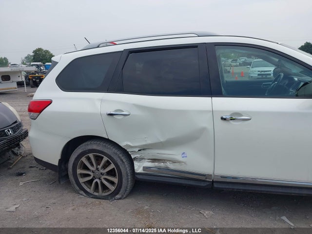 5N1AR2MM6FC616520 Nissan Pathfinder