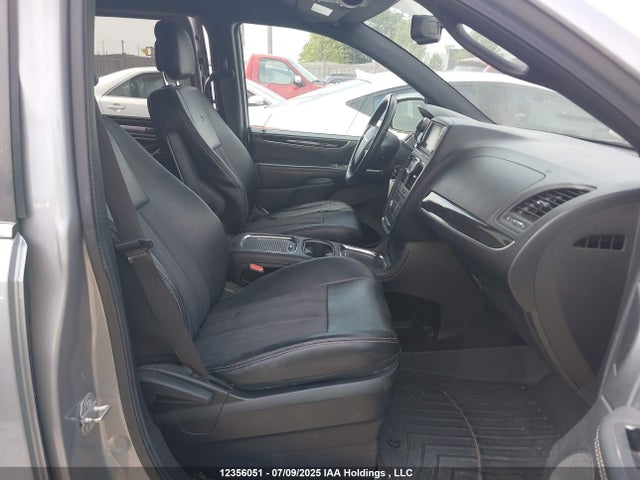 2C4RC1HGXFR700032 Chrysler 2015
