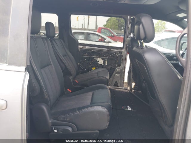 2C4RC1HGXFR700032 Chrysler 2015