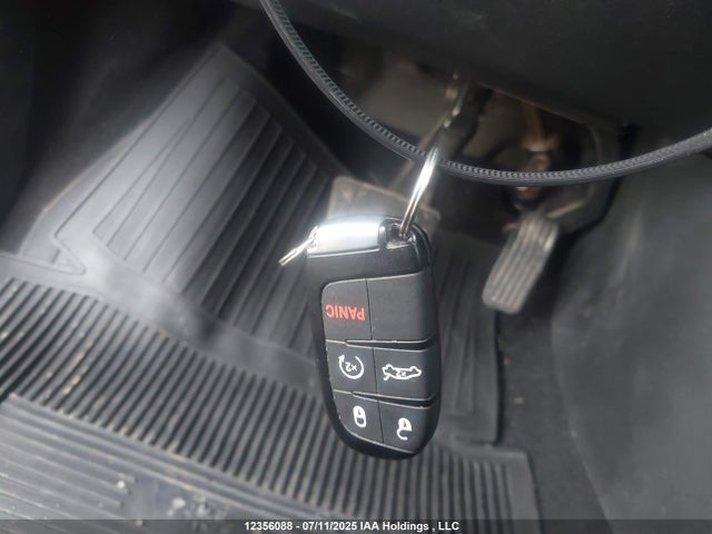 1C3CCCBG9FN548479 Chrysler 200