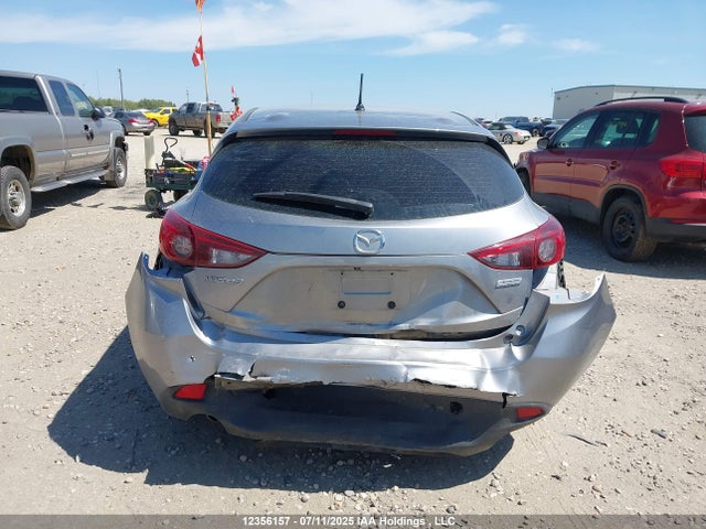 3MZBM1L77GM310484 Mazda pe