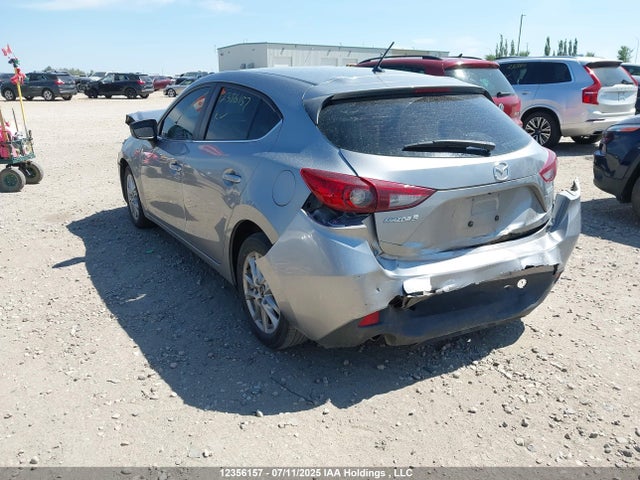 3MZBM1L77GM310484 Mazda pe
