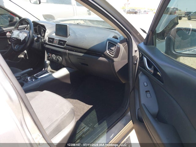 3MZBM1L77GM310484 Mazda pe