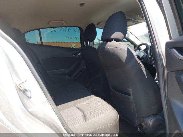 3MZBM1L77GM310484 Mazda pe