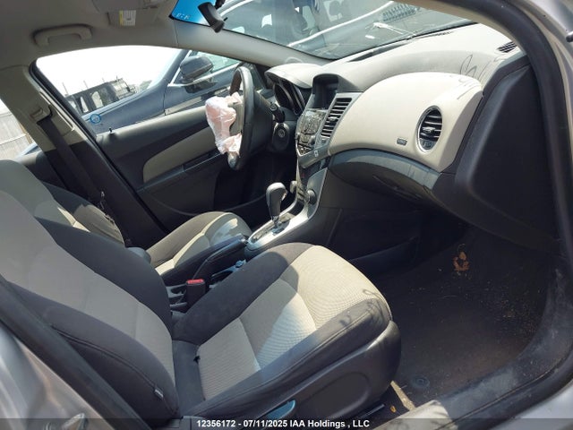 1G1PL5SH0E7350628 Chevrolet luw