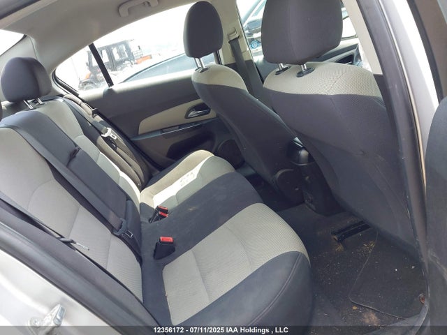 1G1PL5SH0E7350628 Chevrolet luw