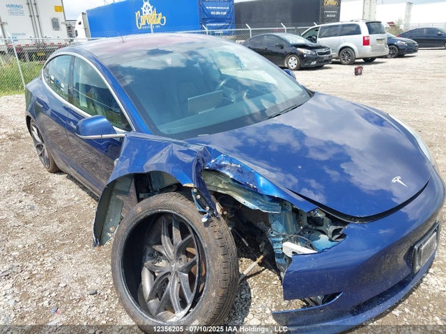 5YJ3E1EAXJF022841 Tesla MODEL 3