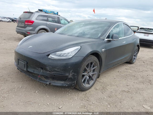 5YJ3E1EB0KF267884 Tesla MODEL 3