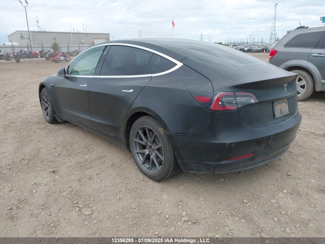 5YJ3E1EB0KF267884 Tesla MODEL 3