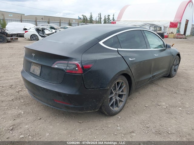 5YJ3E1EB0KF267884 Tesla MODEL 3