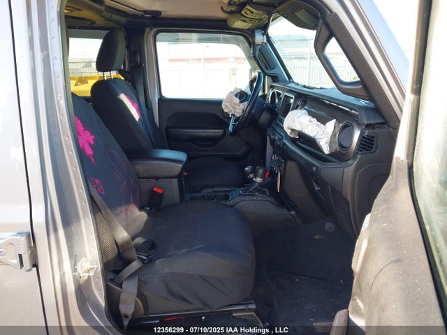 1C4HJXDN8KW687338 Jeep Wrangler