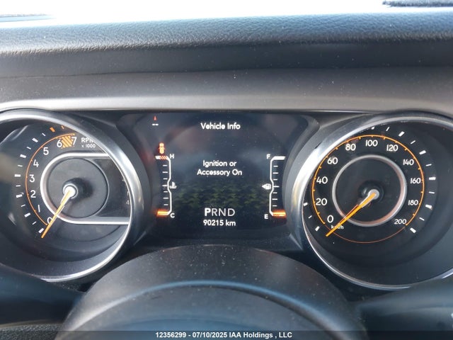1C4HJXDN8KW687338 Jeep Wrangler