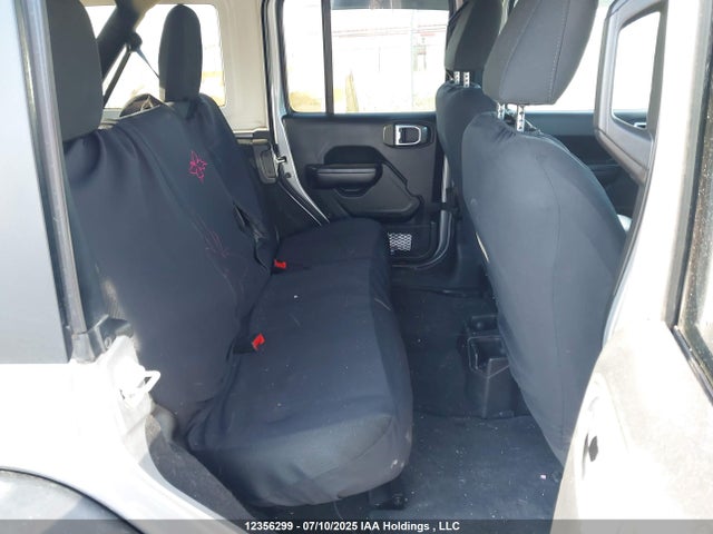 1C4HJXDN8KW687338 Jeep Wrangler
