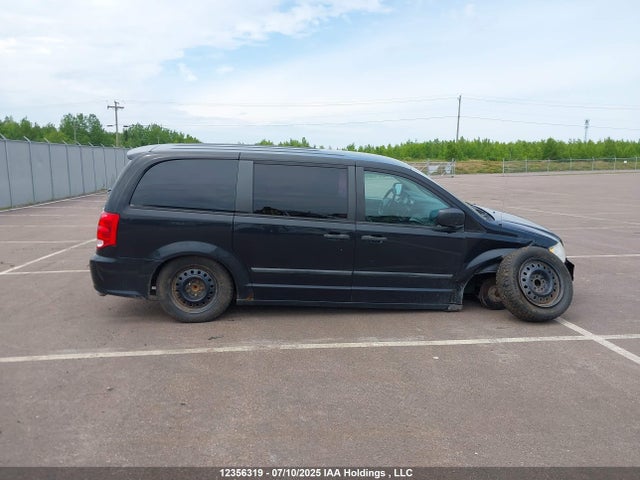2C4RDGBG2ER176947 Dodge Grand Caravan