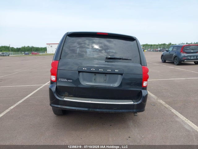2C4RDGBG2ER176947 Dodge Grand Caravan
