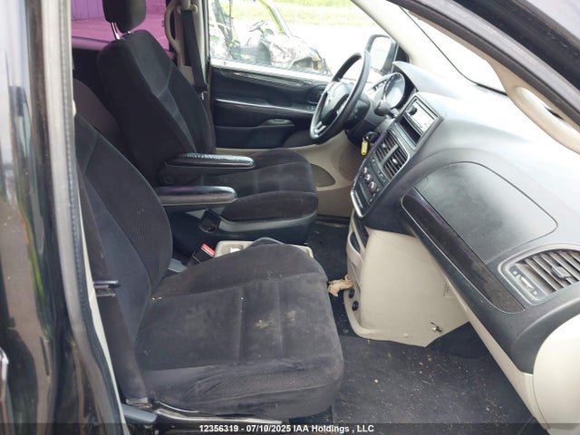2C4RDGBG2ER176947 Dodge Grand Caravan
