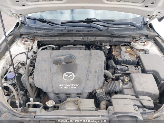 3MZBM1L7XFM175953 Mazda pe