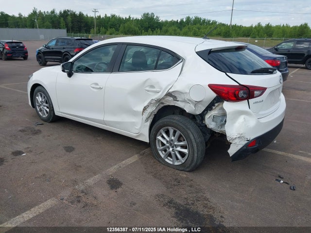 3MZBM1L7XFM175953 Mazda pe