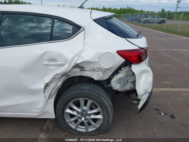 3MZBM1L7XFM175953 Mazda pe