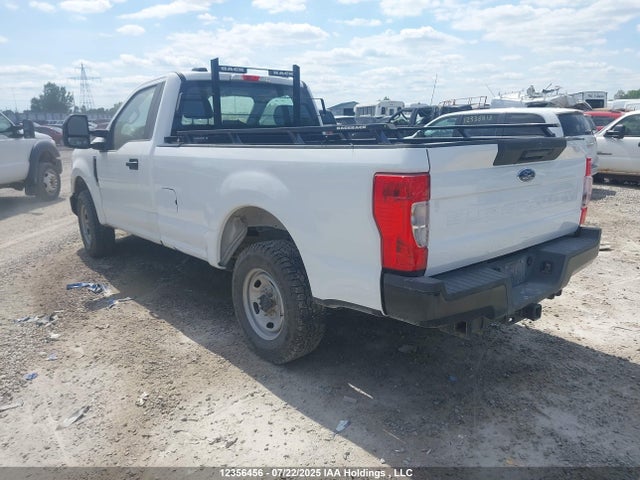 Ford 2022 2022 1FTBF2A67NEF16792 Image 3