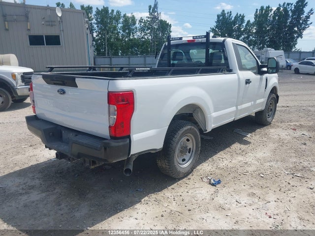 Ford 2022 2022 1FTBF2A67NEF16792 Image 4