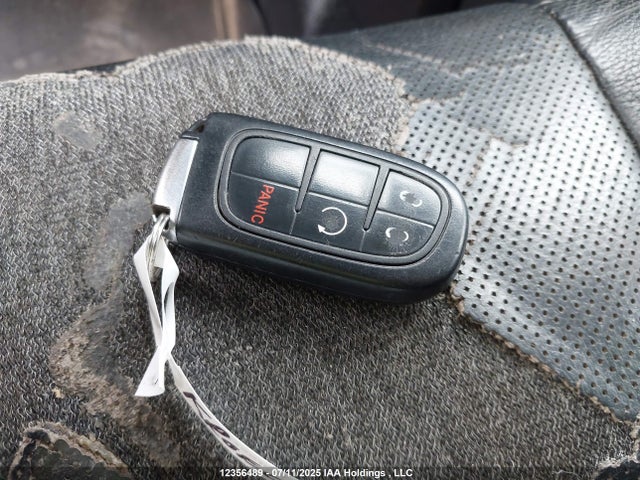 RAM 2015 2015 3C63R3EL2FG572755 Image 11