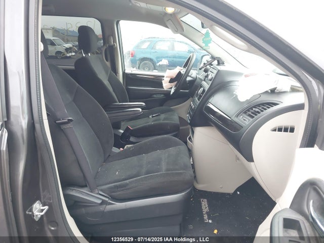 Dodge 2016 2016 2C4RDGBG9GR267037 Image 5