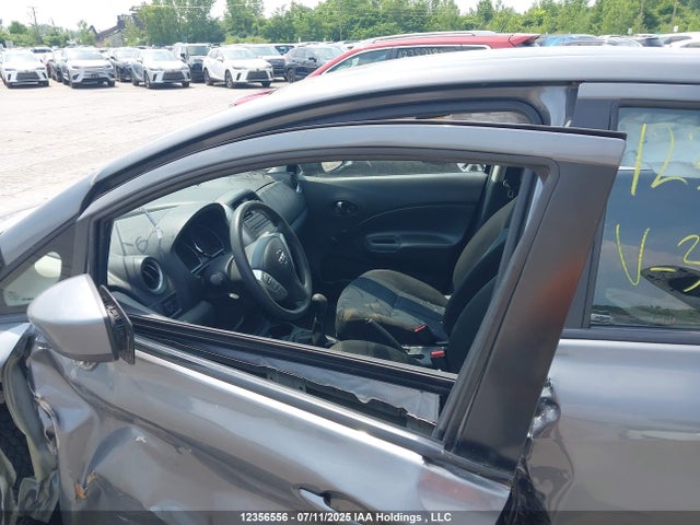 Nissan VERSA NOTE 2016 3N1CE2CP3GL369275 Image 12