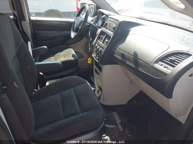 2C4RDGBG4FR642735 Dodge Grand Caravan