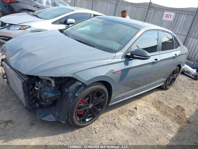 3VW2T7BU2NM030840 Volkswagen 2.0 tsi