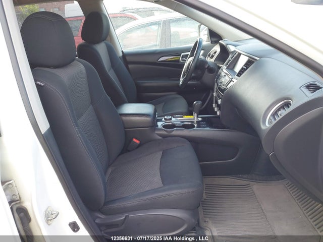 5N1DR2MM7JC629704 Nissan Pathfinder
