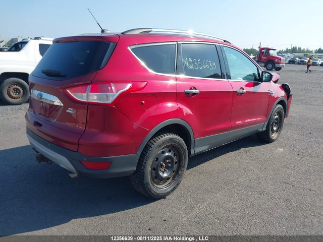 1FMCU9G96GUC15214 Ford 2016