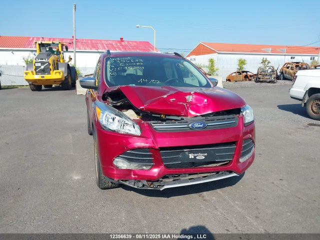 1FMCU9G96GUC15214 Ford 2016