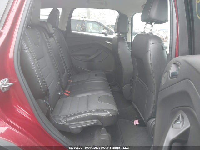 1FMCU9G96GUC15214 Ford 2016