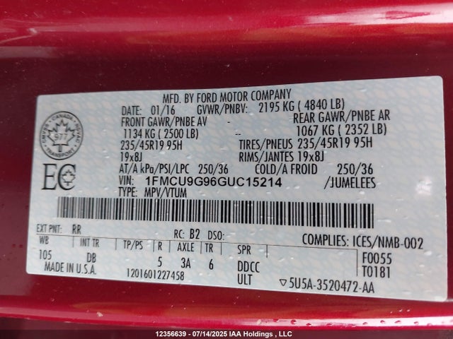 1FMCU9G96GUC15214 Ford 2016