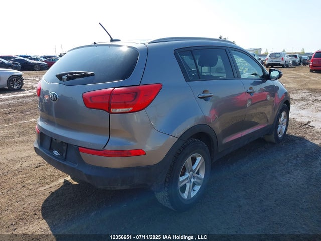 KNDPBCAC9G7830996 KIA Sportage Lx