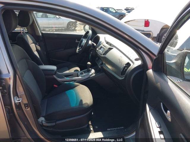 KNDPBCAC9G7830996 KIA Sportage Lx