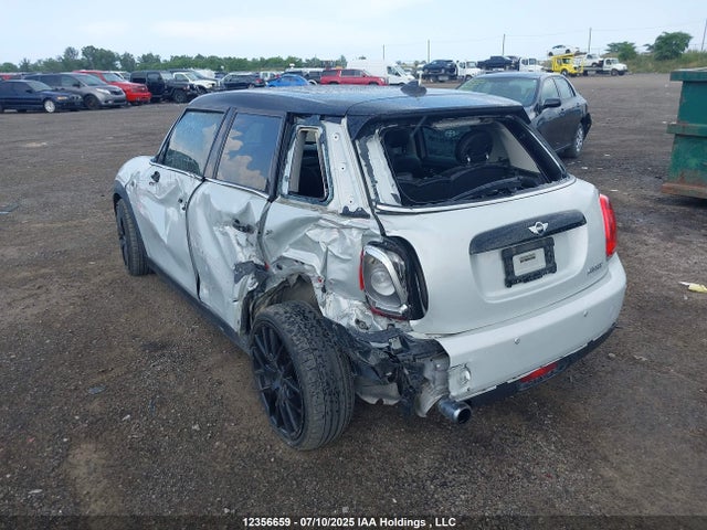Mini Hardtop 2017 WMWXU1C50H2E18266 Image 3
