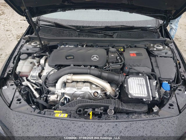 W1K5J4HB4SN531102 Mercedes-Benz m260