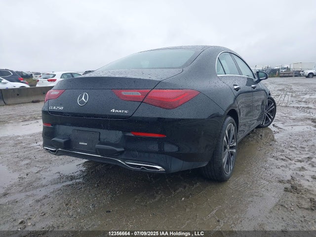 W1K5J4HB4SN531102 Mercedes-Benz m260