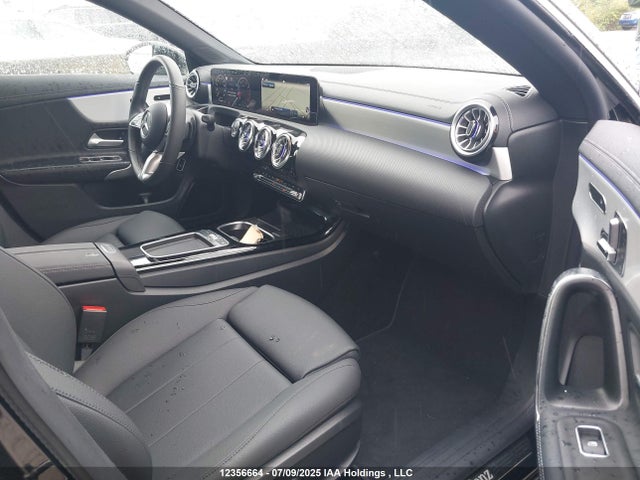 W1K5J4HB4SN531102 Mercedes-Benz m260