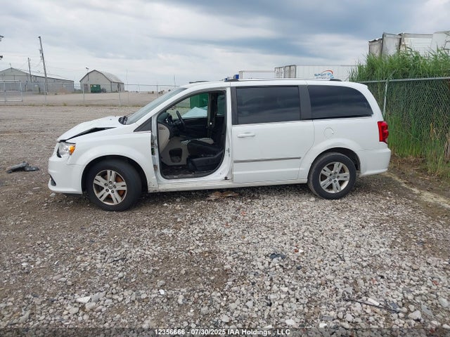 2C4RDGDG3GR377112 Dodge Grand Caravan