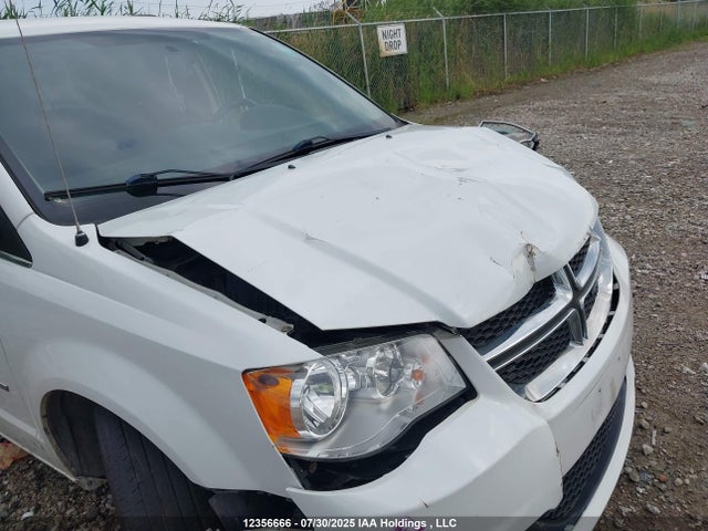2C4RDGDG3GR377112 Dodge Grand Caravan
