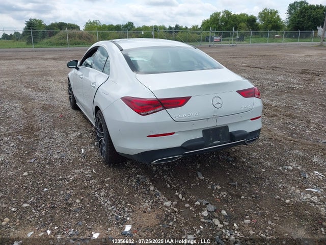 W1K5J4HB7PN408501 Mercedes-Benz m260