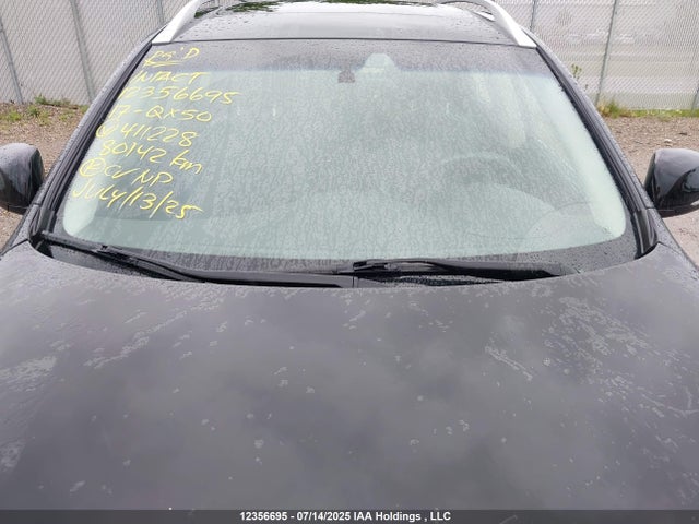JN1BJ0RR3HM411228 Infiniti 2017