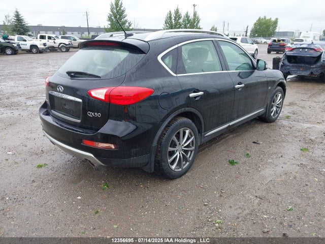 JN1BJ0RR3HM411228 Infiniti 2017