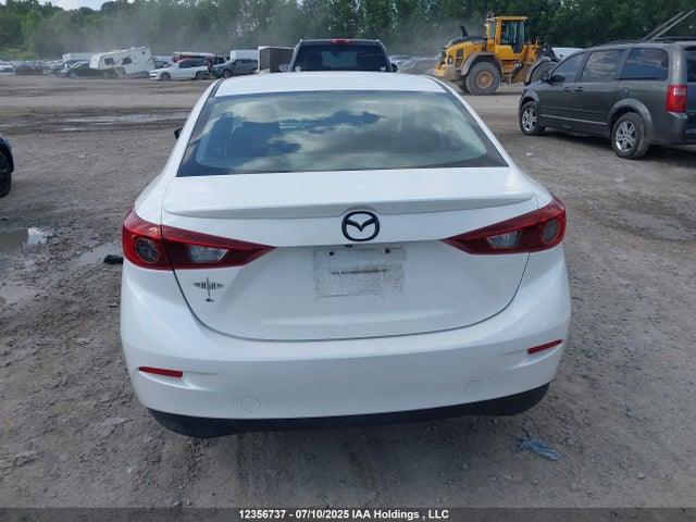 3MZBM1V7XEM114114 Mazda pe