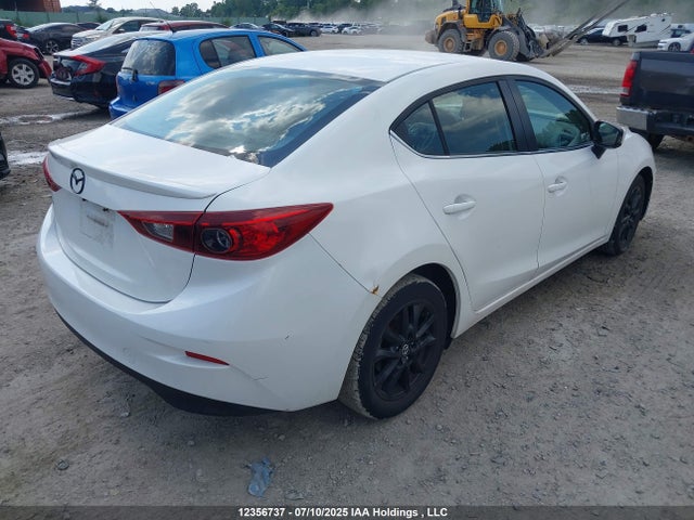 3MZBM1V7XEM114114 Mazda pe